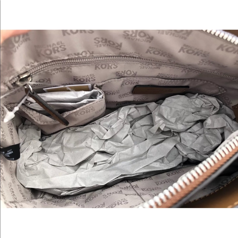 Michael Kors Ellis Small Satchel Stud Brown - Picture 8 of 8